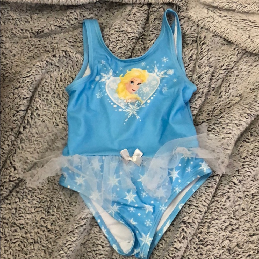 Bathing suit
